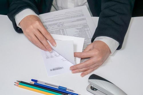 境外間諜利用信息咨詢服務滲透研究生，大量敏感信息遭竊取